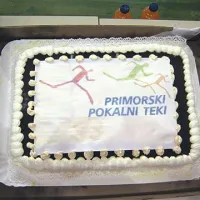 Letošnja torta je bila slastna