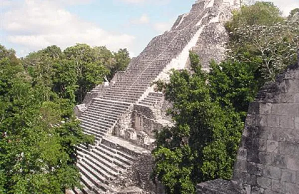 V Mehiki prihodnje leto pričakujejo 30 odstotkov več turistov
