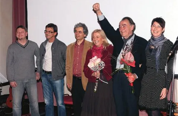 Milan Rakovac (drugi z desne)  z ustvarjalci filma