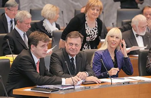 Zoran Janković v parlamentu