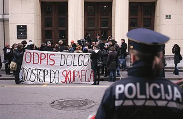 Protest pred ministrstvom za pravosodje 