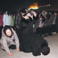 Milijoni Severnih Korejcev žalujejo za Kim Jong Ilom