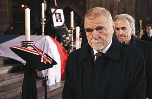 Nekdanji hrvaški predsednik Stipe Mesić bo moral plačati zaradi obrekovanja