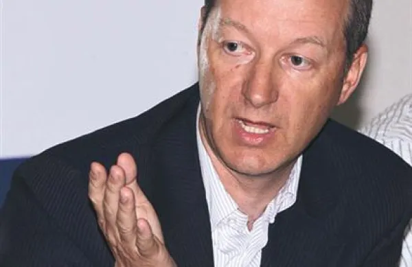 Namera Mercatorja za prevzem Pivovarne Laško je po ocenah Igorja Laha, lastnika družbe KS Naložbe, ena najbolj absurdnih zadev, kar se jih je zgodilo v Sloveniji
