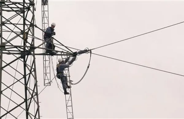 Med stavko zaposlenih v Elektro Primorska bodo odpravljali le morebitne okvare. Električnih mrkov zaradi stavke ne bo.