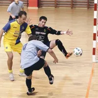 Mladci iz Azzura v finalu proti Bronxom (rumeni dres)  niso imeli veliko možnosti