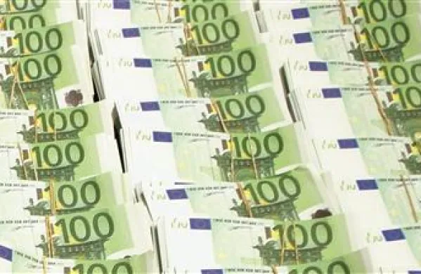 Italijana naj bi unovčevala ponarejene bankovce za 100 evrov