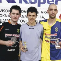 Najboljši na članskem turnirju, z leve: vratar Filip Katulić (Bronx), igralec Jan Palčič (Azzurro), strelec Miha Osojnik (Bronx)