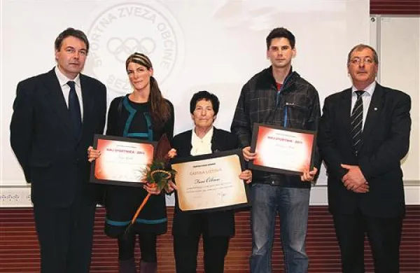  David Škrabar, Teja Gulič, Fani Čebron, Klemen Sosič in Igor Bole 