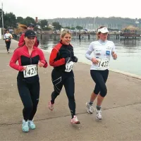 Vzdolž glavne portoroške plaže