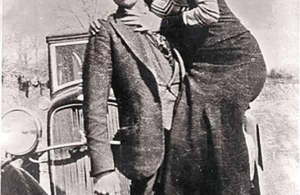 Orožje zloglasnega para Bonnie in Clyde bo čez tri tedne na dražbi