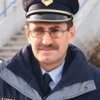  Franc Zorko: “Z represijo nad najhujšimi prekrškarji bomo nadaljevali. Takojšnji odvzem vozila je dober ukrep, pa tudi pridržanja imajo svoj učinek. Nikomur ni vseeno, če ga peljemo prespat na policijsko postajo.”