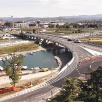 Konec septembra je vendarle stekel promet po dolgo pričakovanem razširjenem semedelskem mostu 