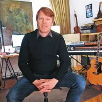 Chris Eckman v svojem studiu ...
