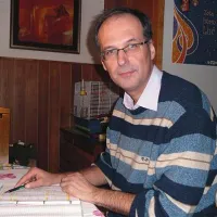 “En cent me je stalo, da sem segrel liter vode. To je ves strošek za čaj. Če bi naročil čaj za dva v lokalu, bi odštel najmanj 3 evre, pa bi bil čaj manj kakovosten in tudi manj bi ga bilo.” Aleš Čerin, ki zna preživeti z evrom na dan