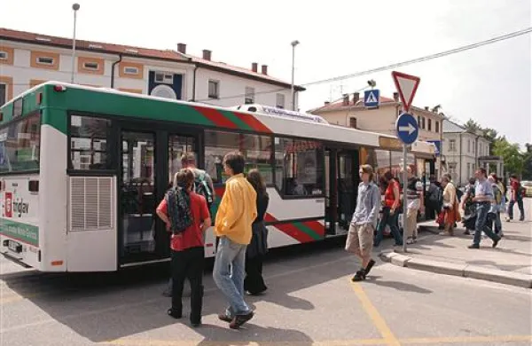 V Šempetru želijo dobiti denar EU tudi za elektronske table z voznimi redi avtobusov in drugimi informacijami