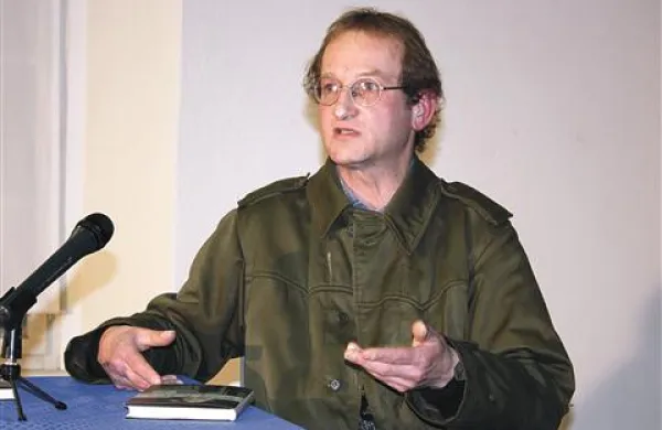   Tomaž Kosmač - Kosmo na predstavitvi romana Varnost