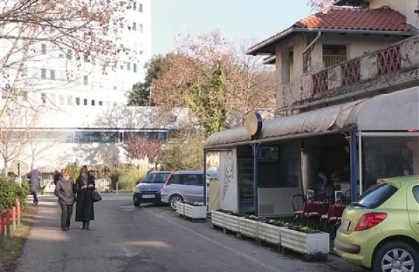 Okrepčevalnica pri šempetrski bolnišnici je bila tarča roparja