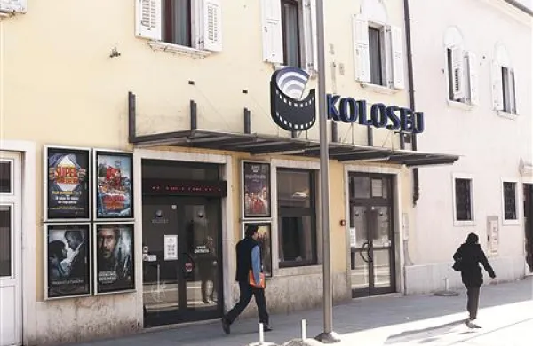Redki obiskovalci koprskega Koloseja tarnajo, da je blišč osrednjega mestnega kina v zadnjem času  precej zbledel