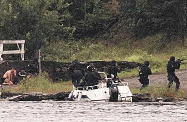 Anders Behring Breivik je lani poleti ubil 77 ljudi