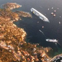 Costa Concordia je plula preblizu otoka 