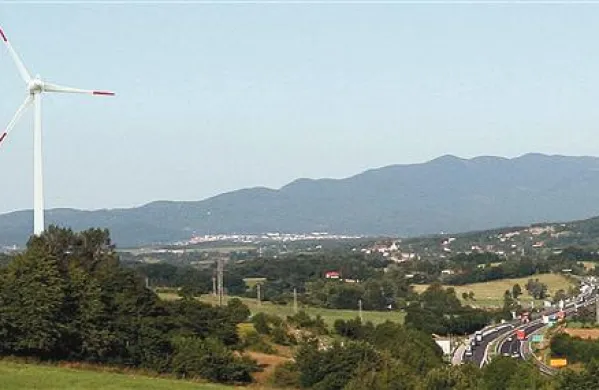 Fotomontaža bodoče panorame pri Razdrtem, ki jo je izdelal investitor Aleš Pučnik 