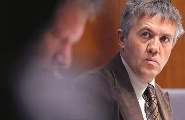 Na sedež stranke SLS je zjutraj prispelo grozilno pismo, namenjeno predvsem poslancu Francu Pukšiču