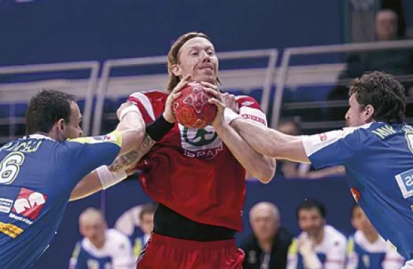 Slovenska moška rokometna reprezentanca je v 1. krogu evropskega prvenstva v Srbiji izgubila z Norveško 