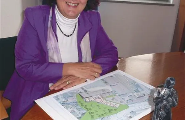Županja Darja Hauptman  je po mnenju svetnikov prehitevala z željo po novem  vrtcu. Načrt, ki ga ima na mizi, se bo začel uresničevati šele prihodnje leto. Do takrat bodo zatiskali pas. 