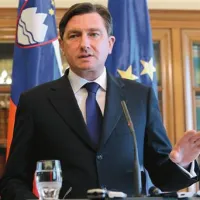 Borut Pahor gre na vrh EU z mandatom poslancev