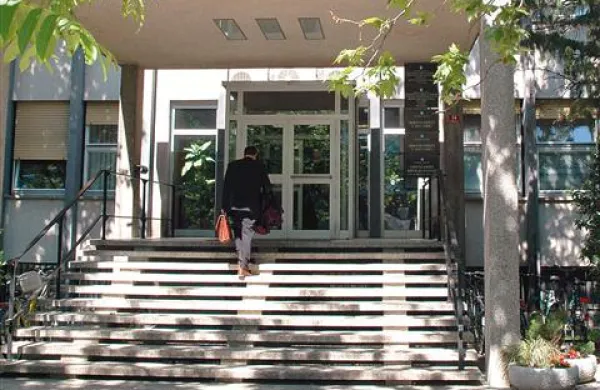 Na novogoriškem sodišču bodo danes odločali o priporu zoper 27-letnega Kanalca