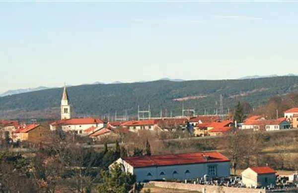 Divača s cerkvijo iz leta 1603 praznuje 120. obletnico ustanovitve župnije