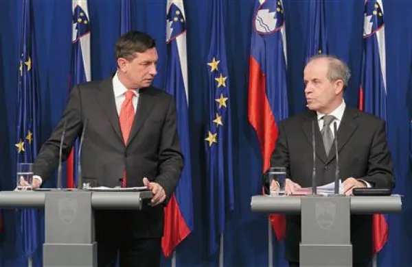 Borut Pahor in Ivan Svetlik pojasnjujeta, da nov predlog skrbi za najranljivejše skupine zaposlenih  