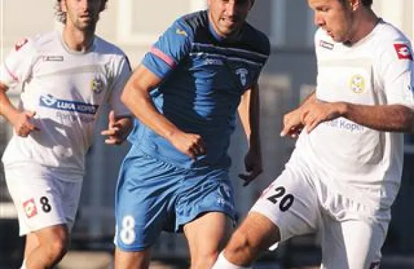 Novogoriški in koprski nogometaši že pilijo formo na pripravljalnih tekmah