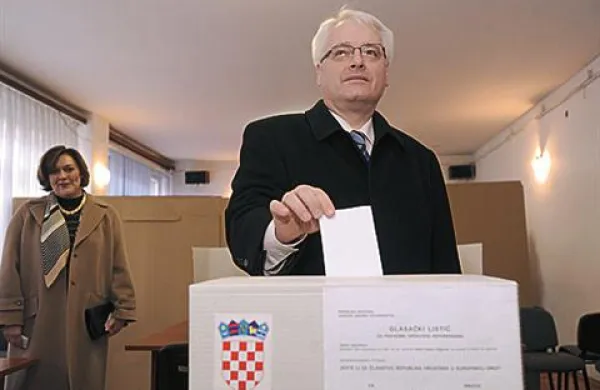 Referenduma o vstopu Hrvaške v EU se je udeležil tudi predsednik Ivo Josipović