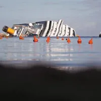 Prečrpavanje nafte naj bi trajalo vsaj en mesec