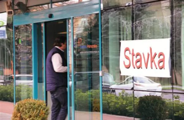 Vodja stavkovnega odbora Valter Vodopivec je danes napovedal, da bodo stavko v prihodnjih dnevih še zaostrovali
