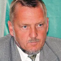 Bojan Bratina: “Zahtevali bomo sklic izrednega kongresa stranke.”