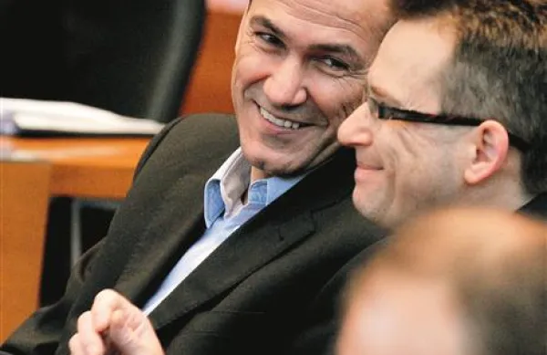 Janezu Janši se obeta, da bo drugič v zgodovini samostojne države postal predsednik vlade  