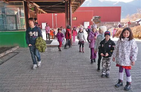 V Tolminu  si prizadevajo zadržati oziroma pritegniti mlade in mlade  družine z otroki
