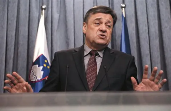 Zoran Janković meni, da je prav, da prvak SDS Janez Janša kot viceprvak na volitvah drugi dobi priložnost kot mandatarski kandidat.