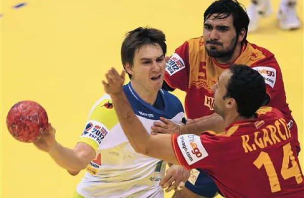 Sebastianu Skubetu bodo danes ponovno stali nasproti tekmeci v rdeče-rumenih dresih