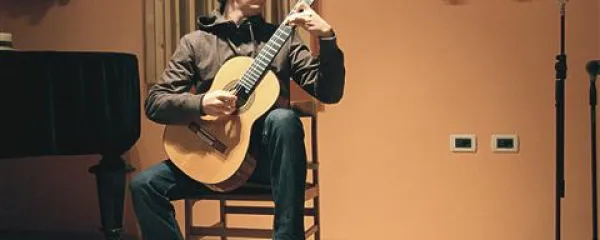 Snemalni studio je že postal stičišče mladih glasbenikov, je zadovoljen Uroš Barič