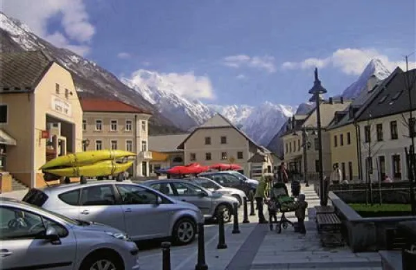V boju za bov&scaron;ega župana vsaj dva prekaljena mačka in relativni novinec