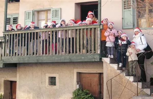 S pi&scaron;koti iz pekarne Mi&scaron;-ma&scaron;  so obdarili starej&scaron;e občane