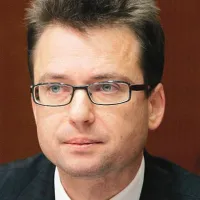 Zvone Černač