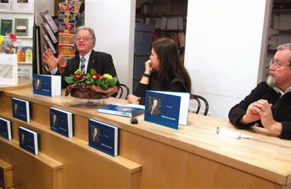 Boris Pangerc, Rossana Paliaga in Danilo Japelj so v Kopru predstavili knjigo Ignacij Ota - življenje darovano glasbi 
