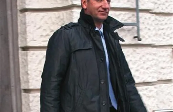 Boris Popovič je moral včeraj spet na sodišče