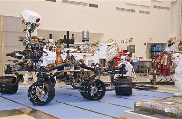 Curiosity, največji robotski terenec doslej, je že na poti proti Marsu
