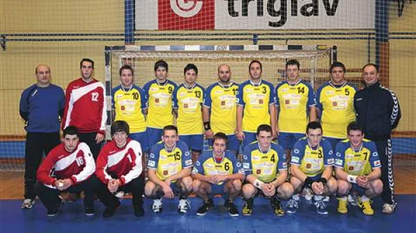 Rokometaši Cola se  borijo v drugi ligi